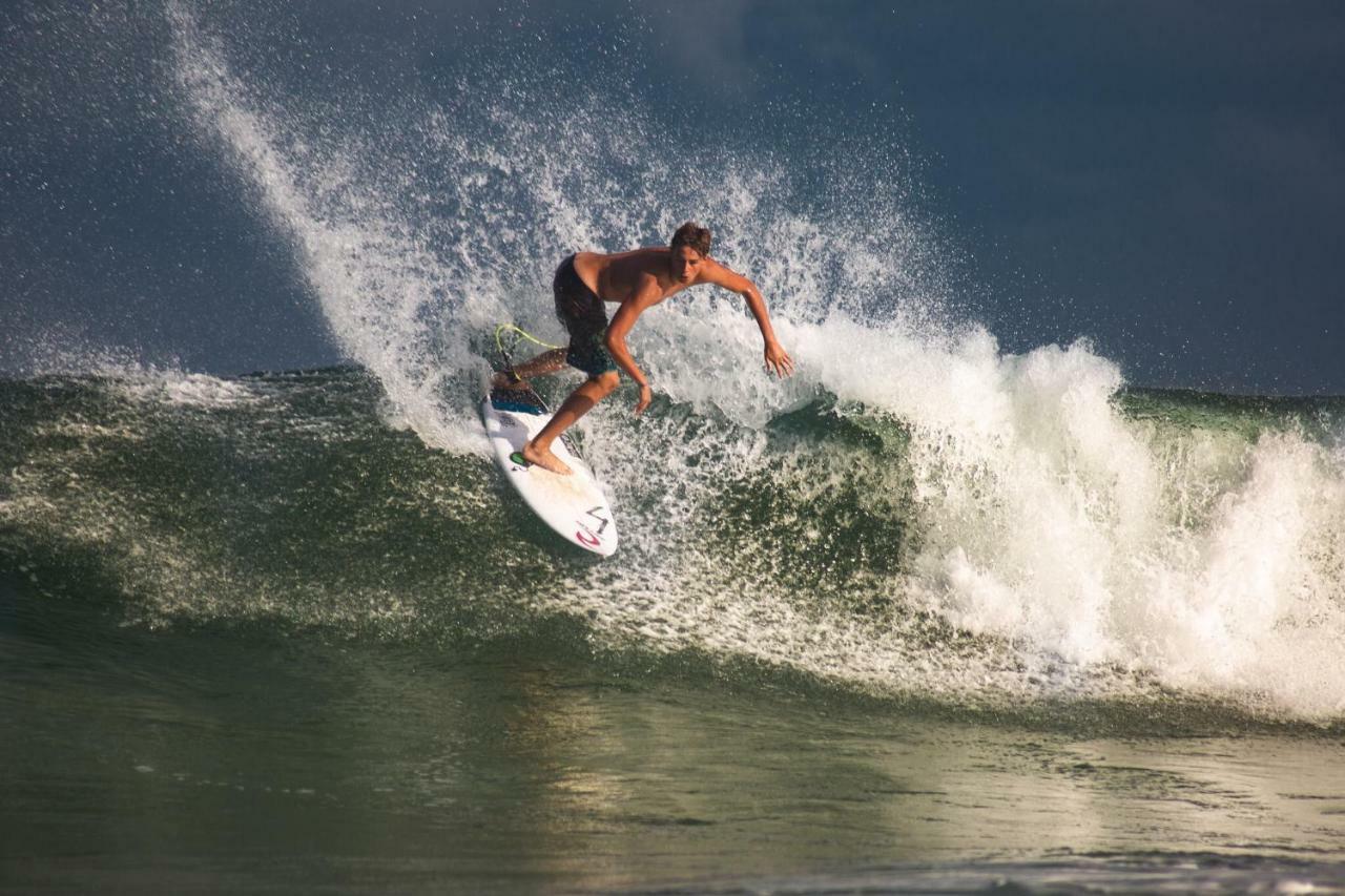 The Spot Surfcamp 호텔 비스카로세 외부 사진